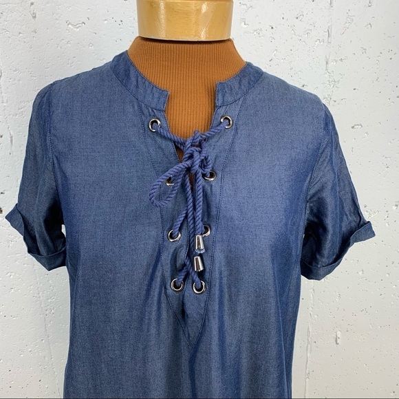 Lovers + FRIENDS size Small Lace Up V Neck Denim Shift Dress - Picture 4 of 13